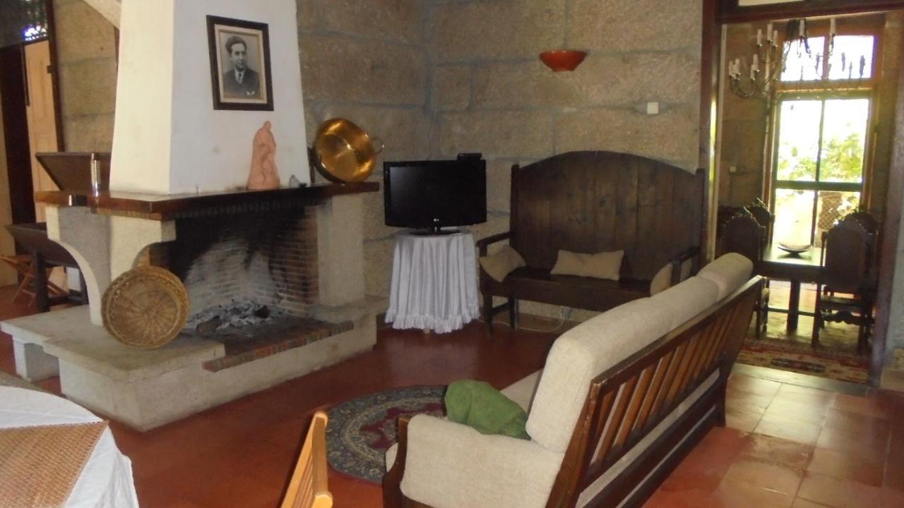 Bed and Breakfast Casa Da Roseira - Valpacos Vassal Zewnętrze zdjęcie